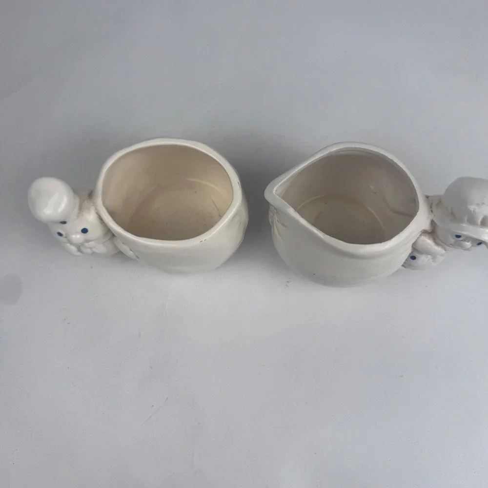 Vintage Pilsbury Doughboy Sugar and Creamer Set 1988
